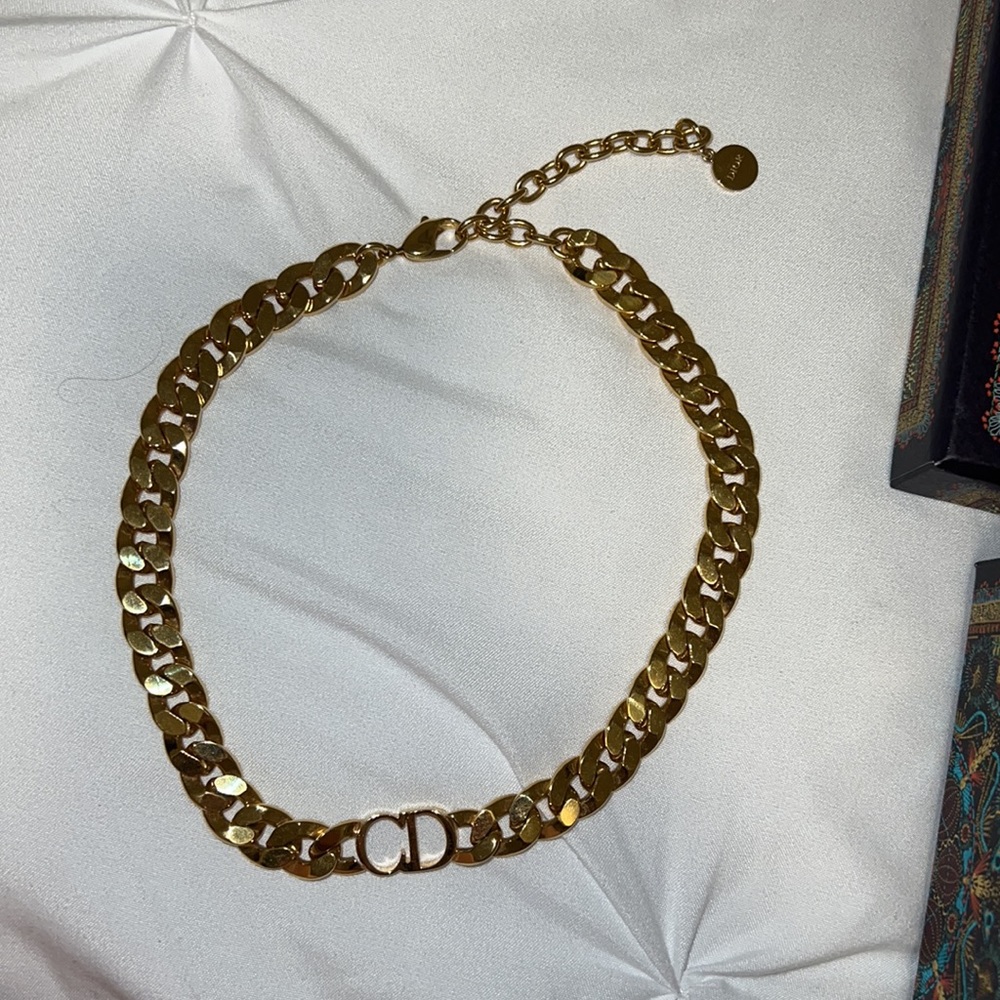 Dior gold chain